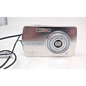 Olympus Stylus 710 7.1MP Digital Camera - Silver (225760) TESTED WORKS